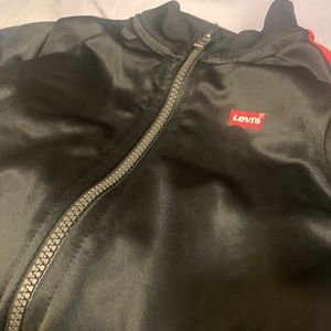 Boys Levi’s sweatsuit